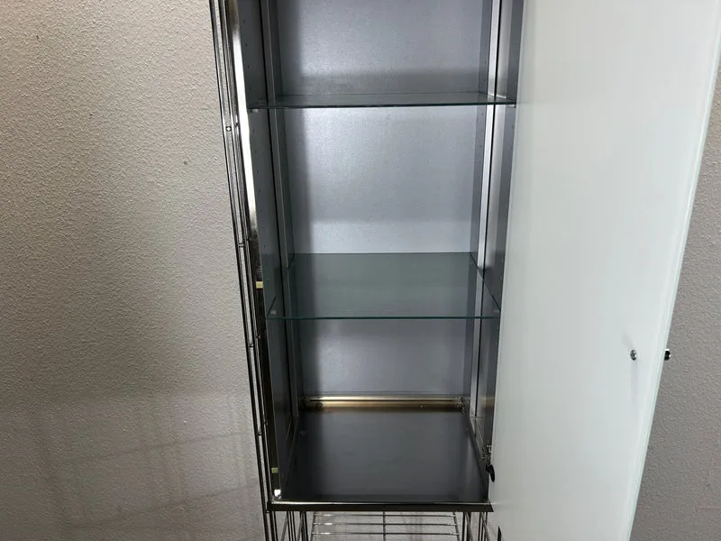 Balton Schrank / Vitrine Chrom Milchglas