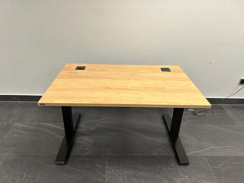 NowyStyl Elektrisch höhenverstellbarer Tisch Eiche