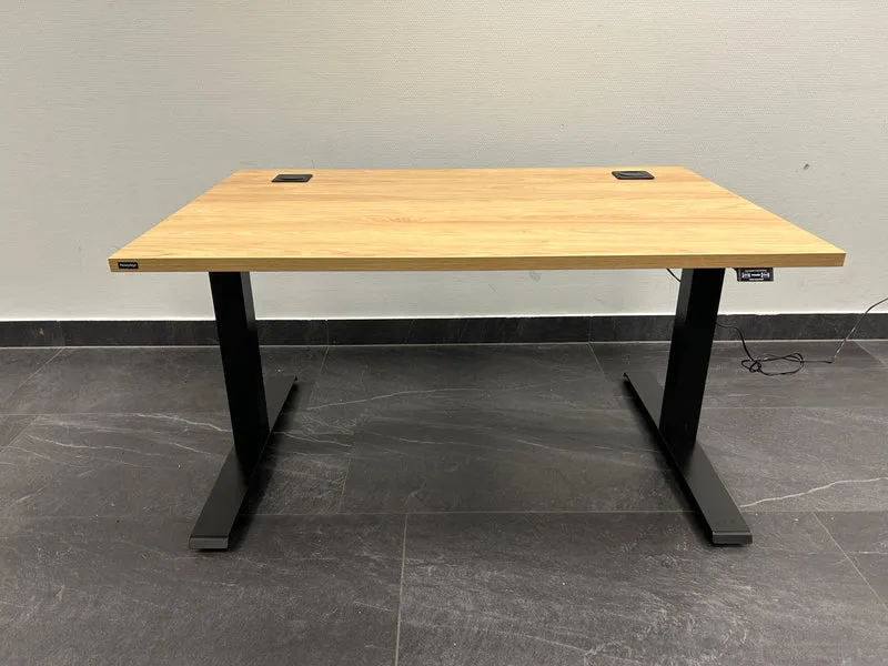 NowyStyl Elektrisch höhenverstellbarer Tisch Eiche