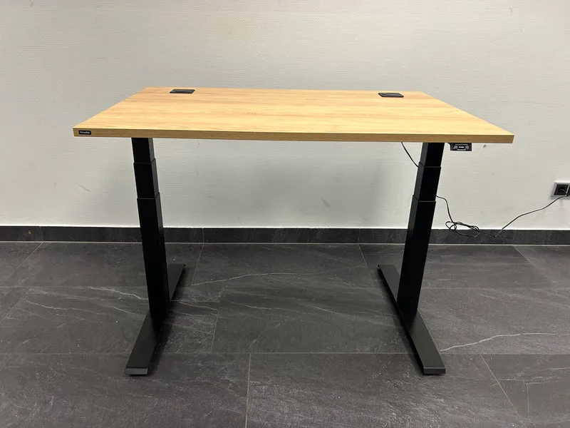 NowyStyl Elektrisch höhenverstellbarer Tisch Eiche