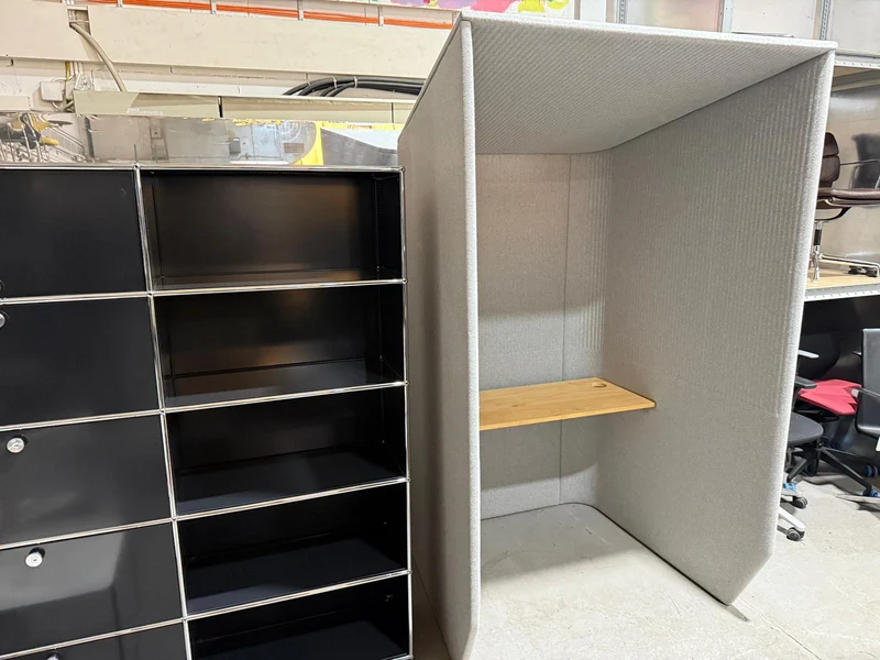 BuzziSpace Akustik Workbooth Telefonbox mit Tisch Buche