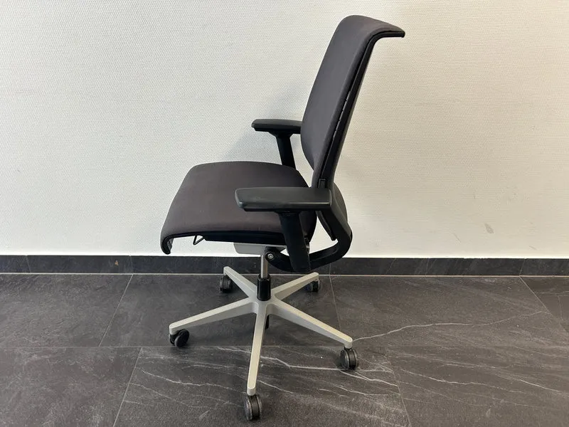 Steelcase Think Bürodrehstuhl Grau