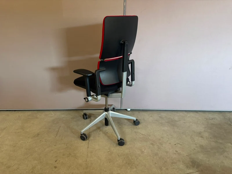 Steelcase Please V2 Bürodrehstuhl Rot / Schwarz