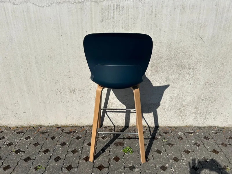 Haworth Maari Konferenzstuhl Dunkelblau