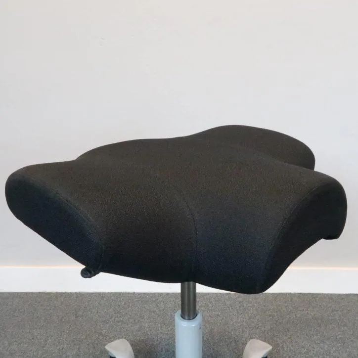 Capisco Saddle Stool