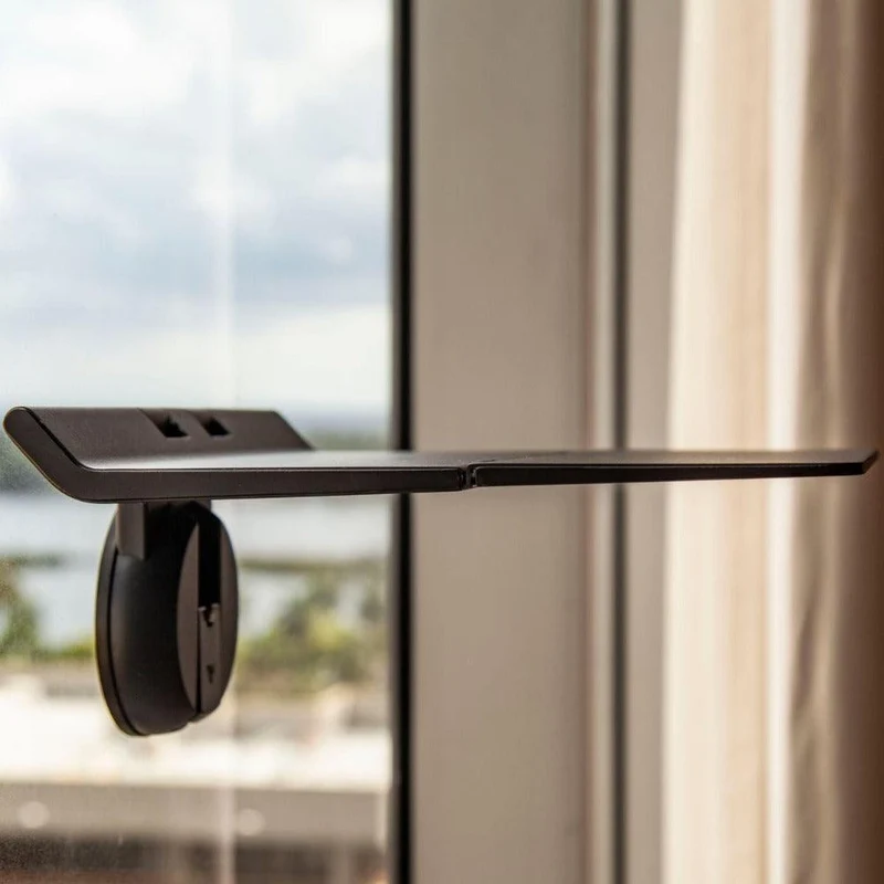 Motis Window Desk