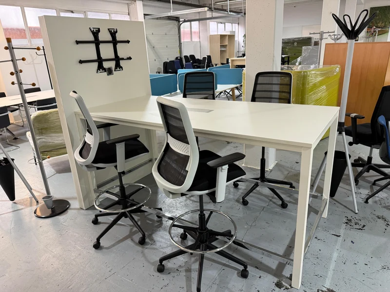 Koplus Tonique Counterstuhl Bürodrehstuhl Schwarz/Weiß