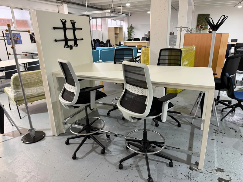 Koplus Tonique Counterstuhl Bürodrehstuhl Schwarz/Weiß