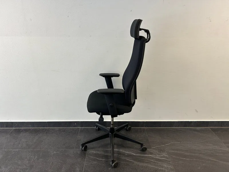 Interstuhl 1S38A Bürodrehstuhl mit Kopfstütze