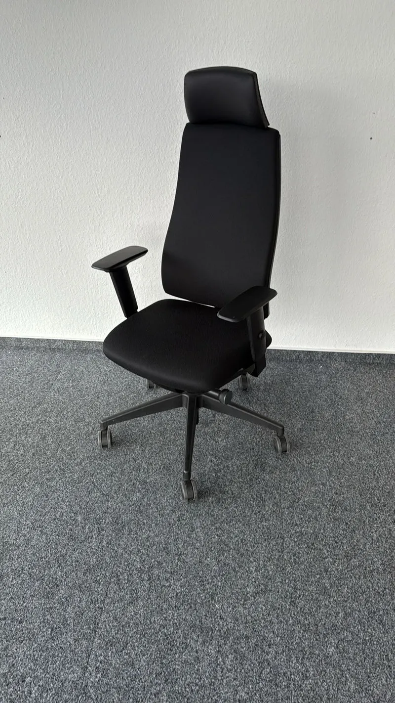 Interstuhl 1S38A Bürodrehstuhl mit Kopfstütze