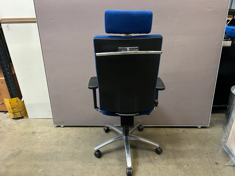 Dauphin Chefsessel Bürodrehstuhl mit Kopftstütze Blau