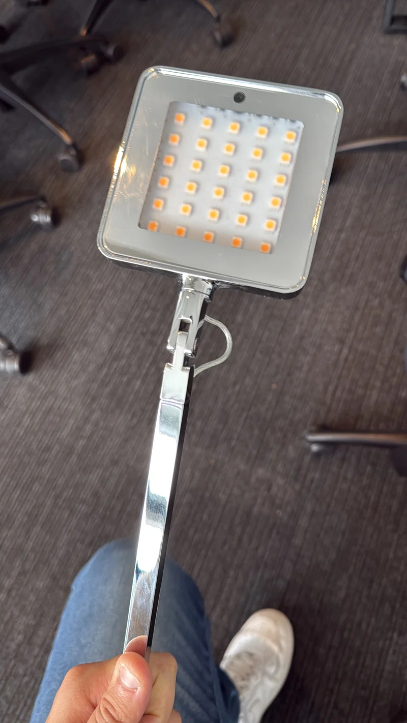 Flos Kelvin LED T Schreibtischleuchte