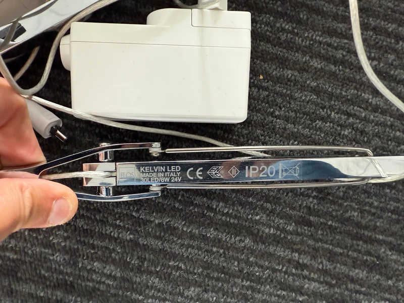 Flos Kelvin LED T Schreibtischleuchte