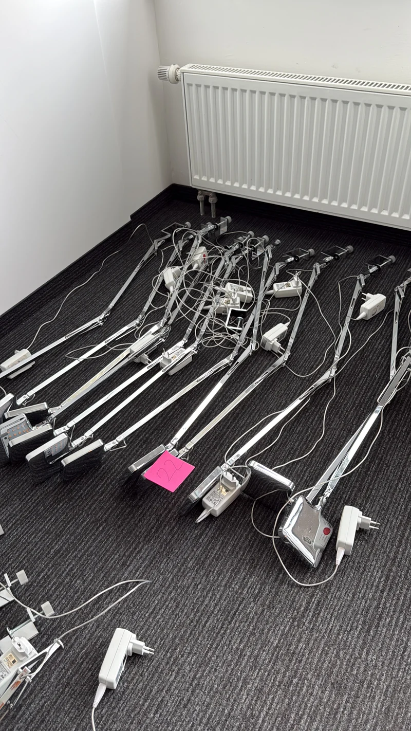 Flos Kelvin LED T Schreibtischleuchte