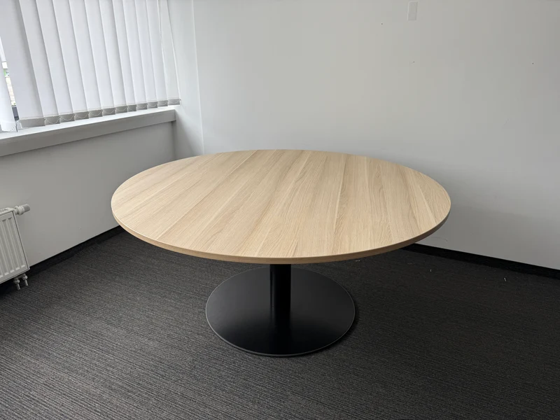 Runder Konferenztisch Akazie