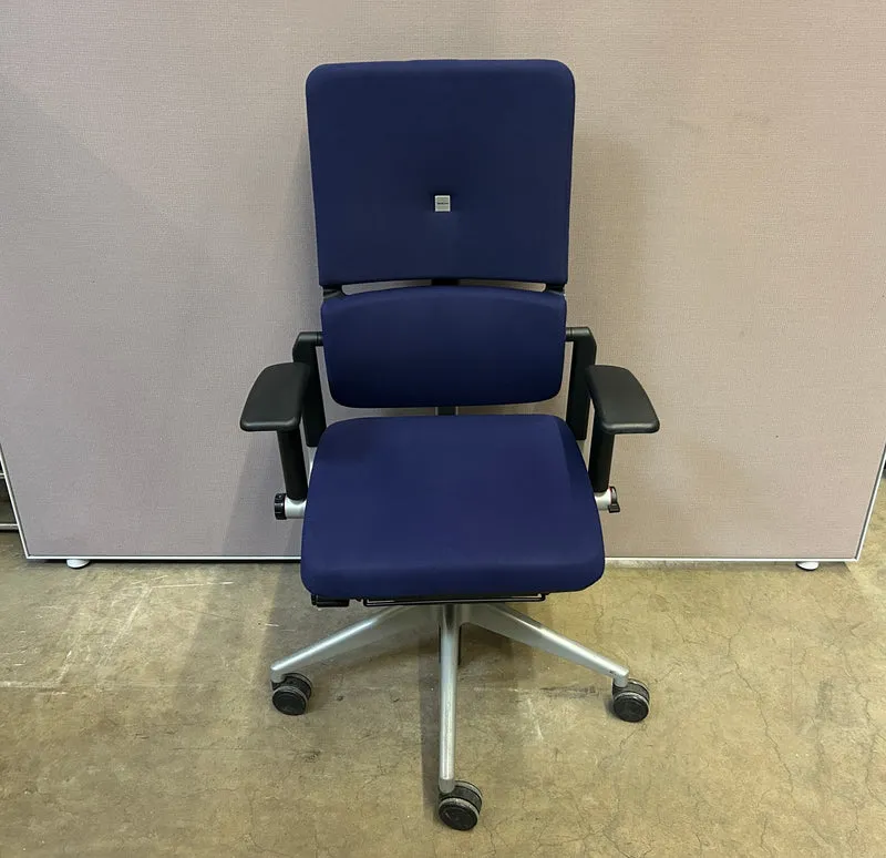 Steelcase Please V2 Bürodrehstuhl Dunkelblau