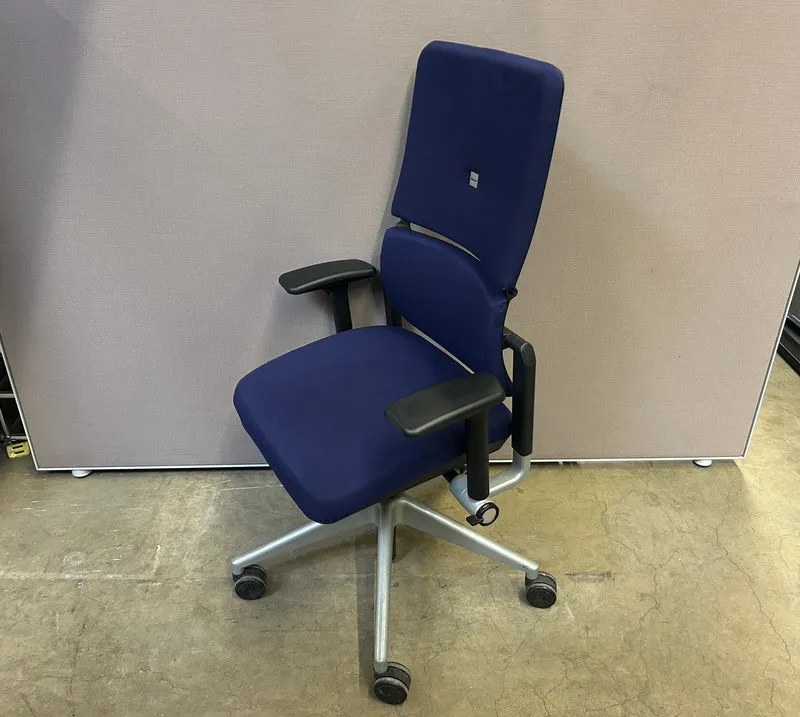 Steelcase Please V2 Bürodrehstuhl Dunkelblau
