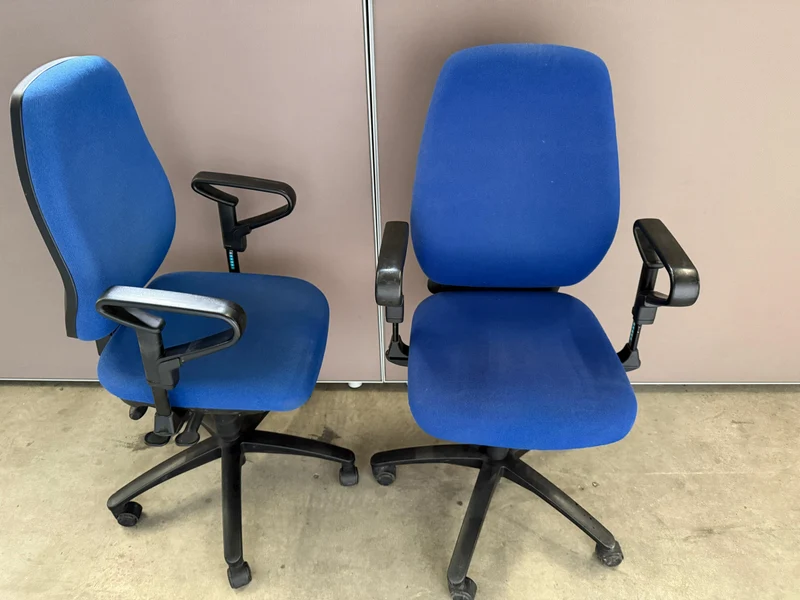 Dauphin Bürodrehstuhl Blau