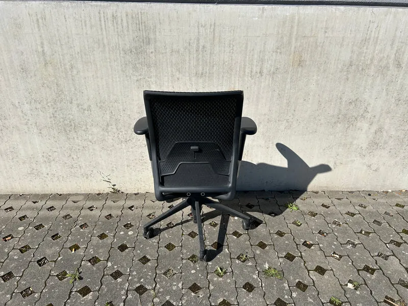 Vitra ID Chair Concept Schwarz / Grau