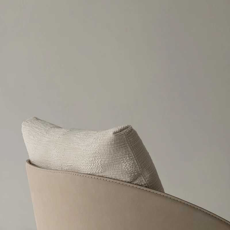 Catarina Armchair