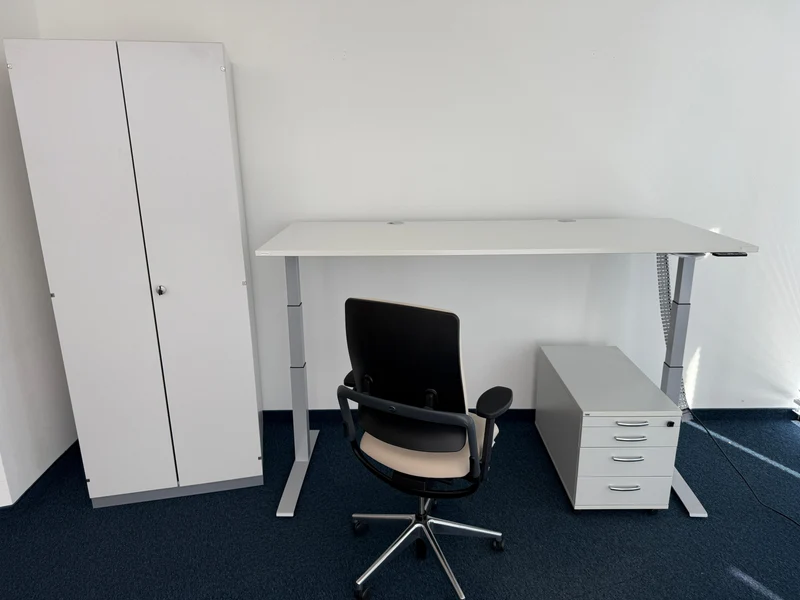 Nowy Style elektrisch höhenverstellbarer Schreibtisch Weiß