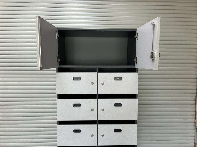 Postfachschrank Grau
