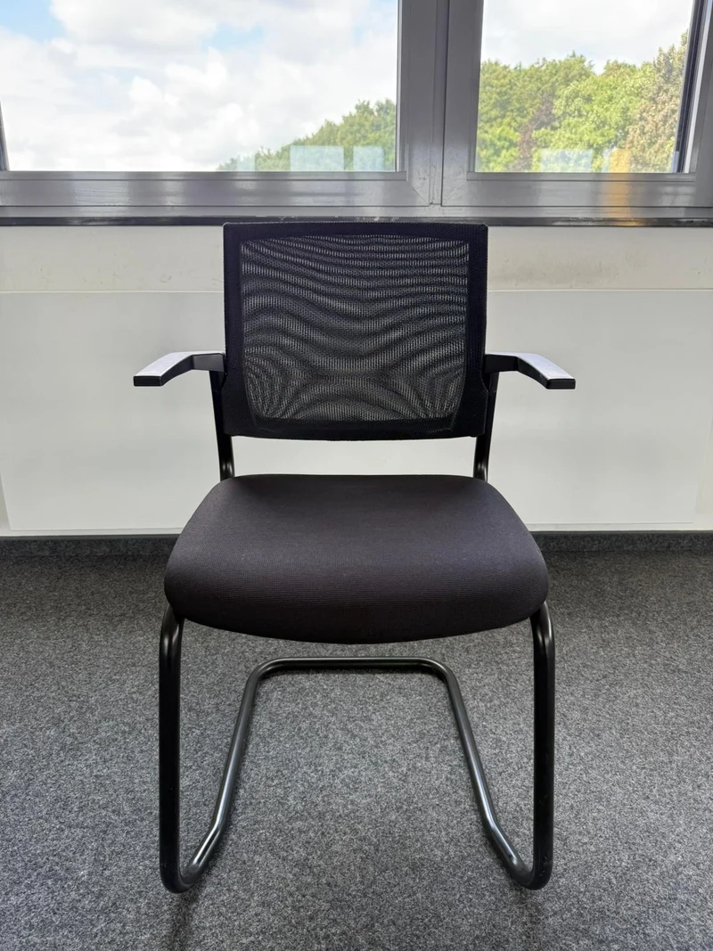 Klöber Veo 46 Konferenzstuhl mit Netzrücken Schwarz