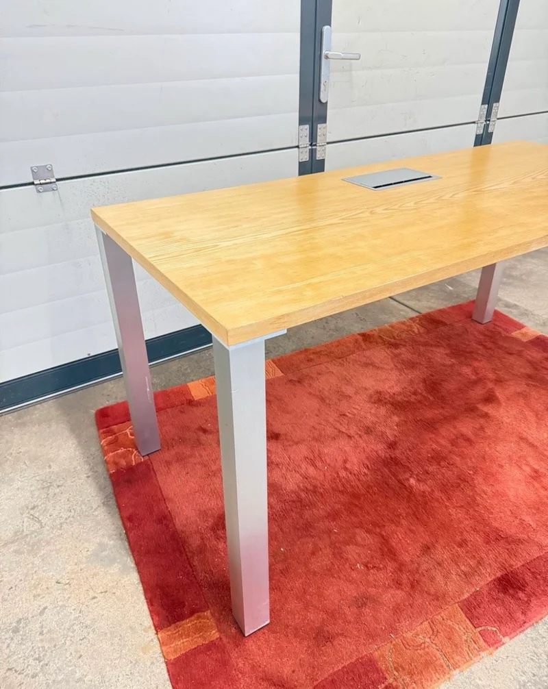Konferenztisch Ahorn