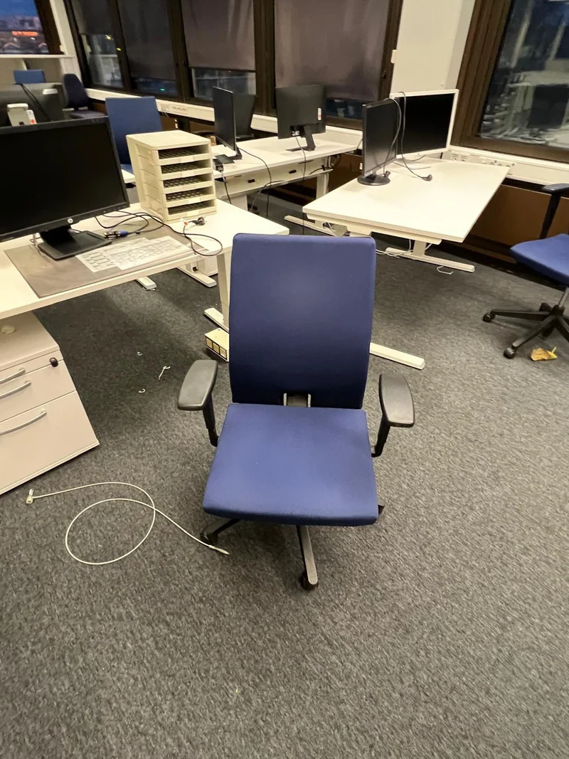 Haworth Comforto Bürodrehstuhl Blau