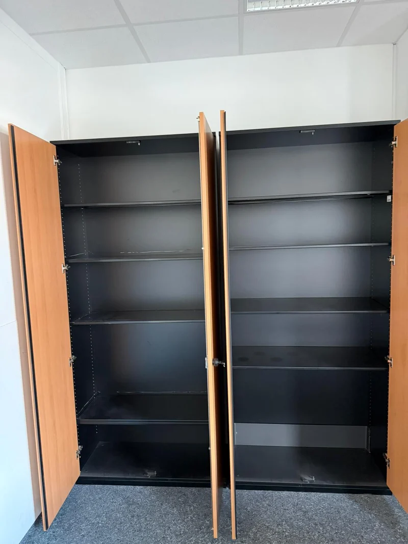Steelcase Wandschrank Buche/Anthrazit