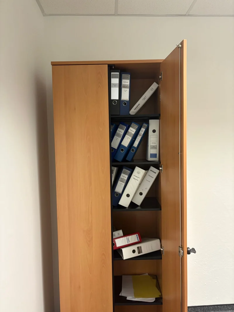 Steelcase Wandschrank Buche/Anthrazit