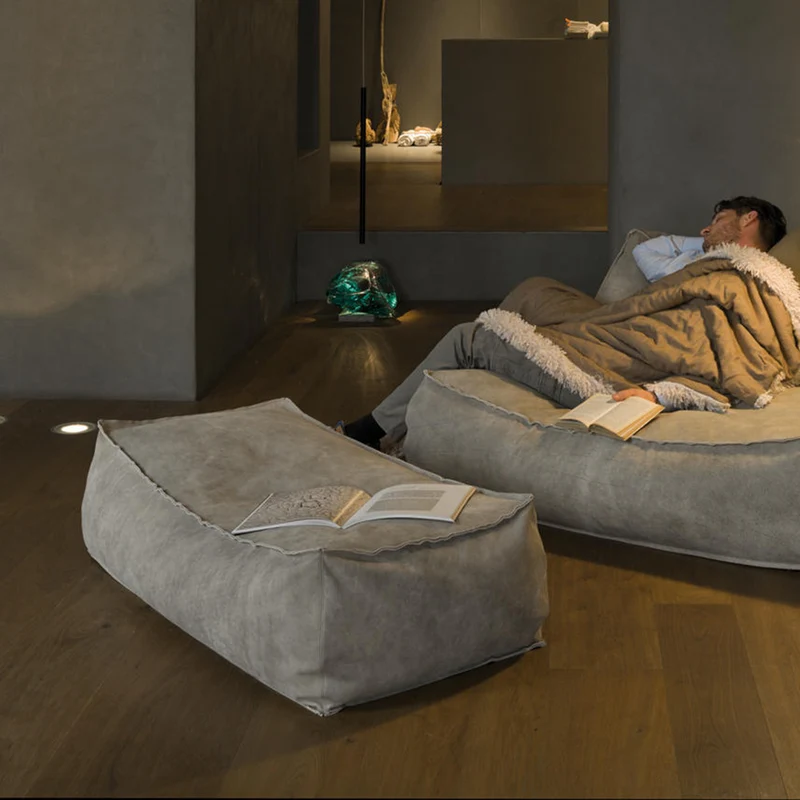 Zoe XL Armchair