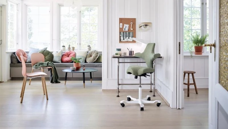 HÅG Capisco 8106 Ergonomic Office Chair with Optional High Seat and Footring Black