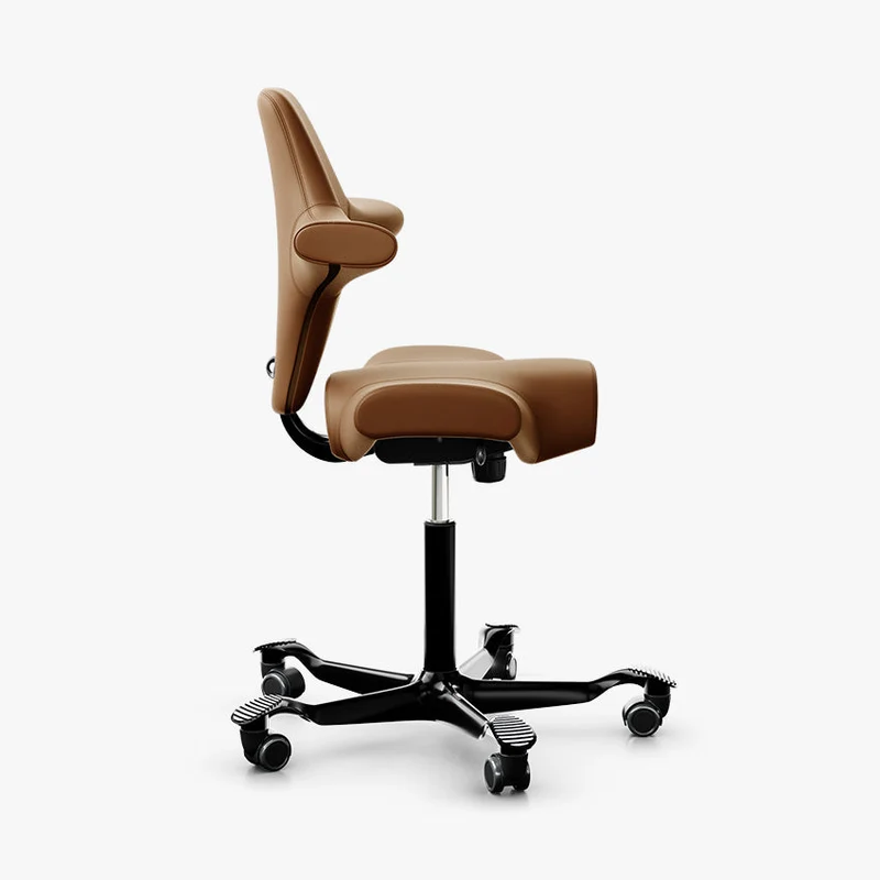 HÅG Capisco 8106, Leather Wollsdorf Paloma Natur, Black Base