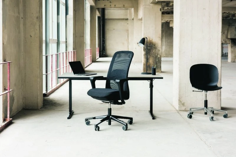 HÅG SoFi Mesh 7500 Ergonomic Office Chair with Headrest - Black