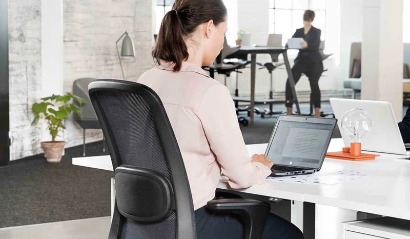 HÅG SoFi Mesh 7500 Ergonomic Office Chair with Headrest - Black