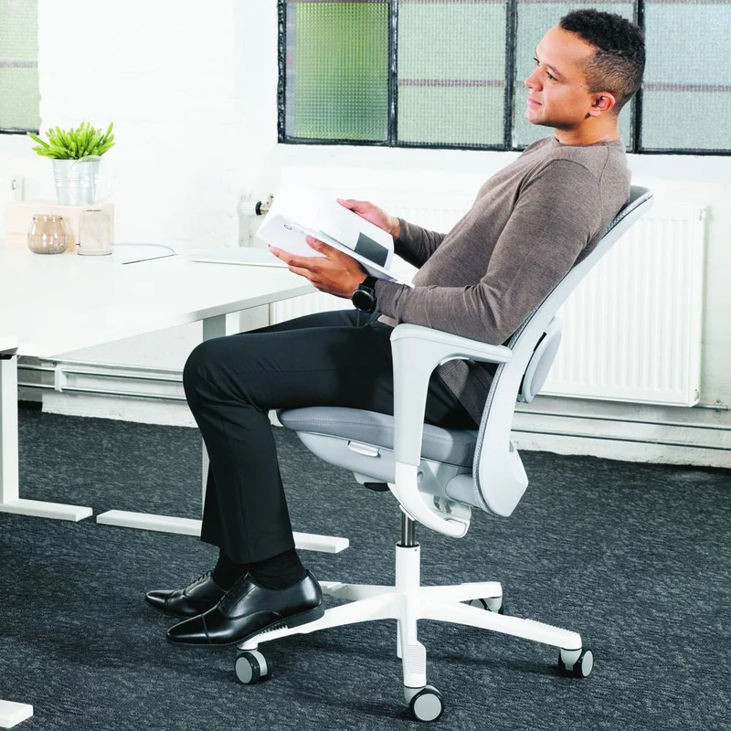 HÅG SoFi Mesh 7500 Ergonomic Office Chair with Headrest - Black