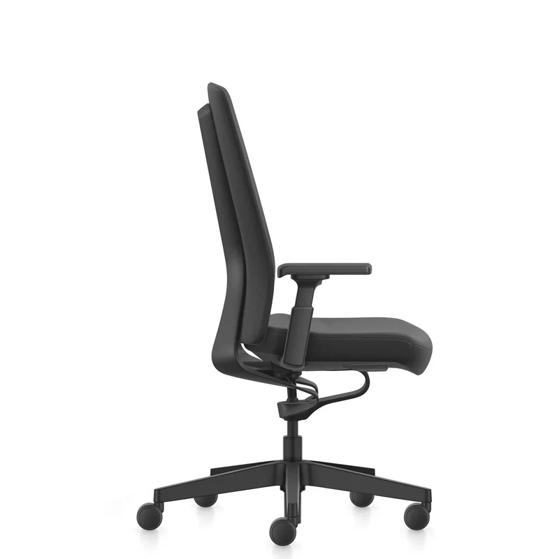 Interstuhl Pure Black Edition