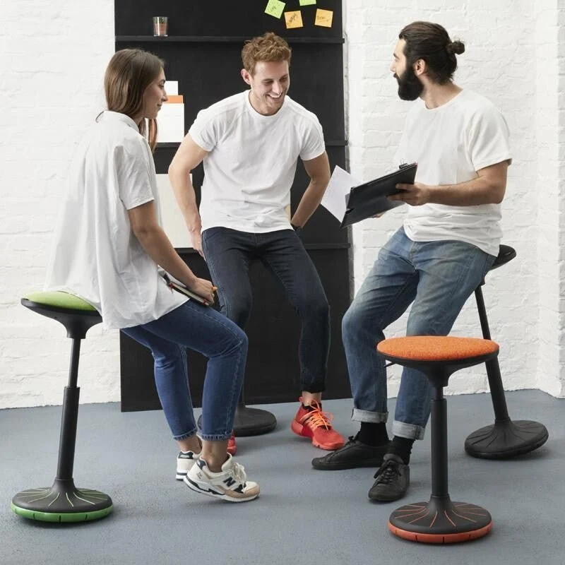 W3-Stool Sitz- und Stehhocker