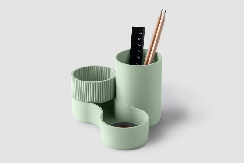 bFriends Desk Pots