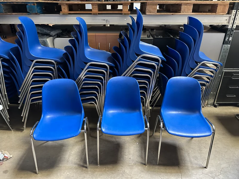 Konferenzstuhl/Stapelstuhl/Schalenstuhl Blau
