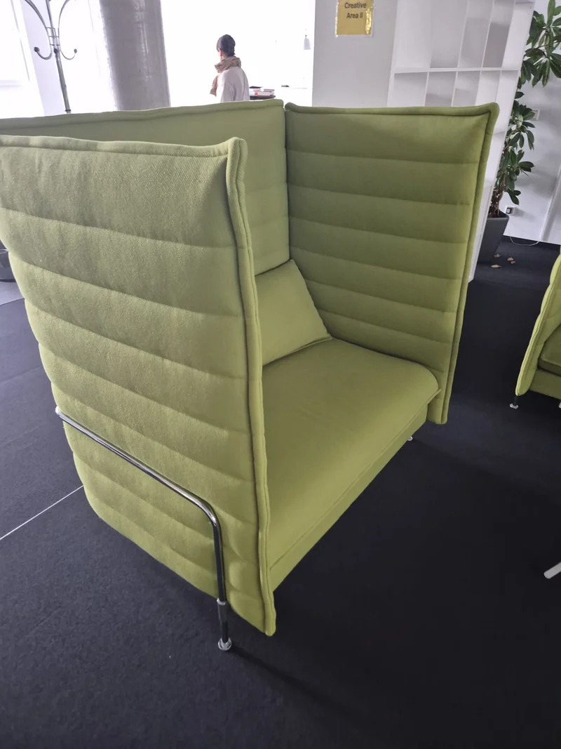 Vitra Alcove Highback Sofa Love Seat Grün