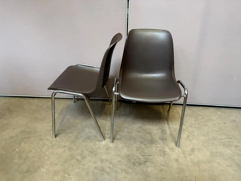 Konferenzstuhl Braun