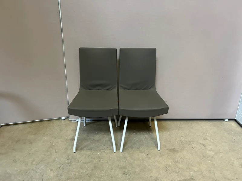Montis Konferenzstuhl Braun