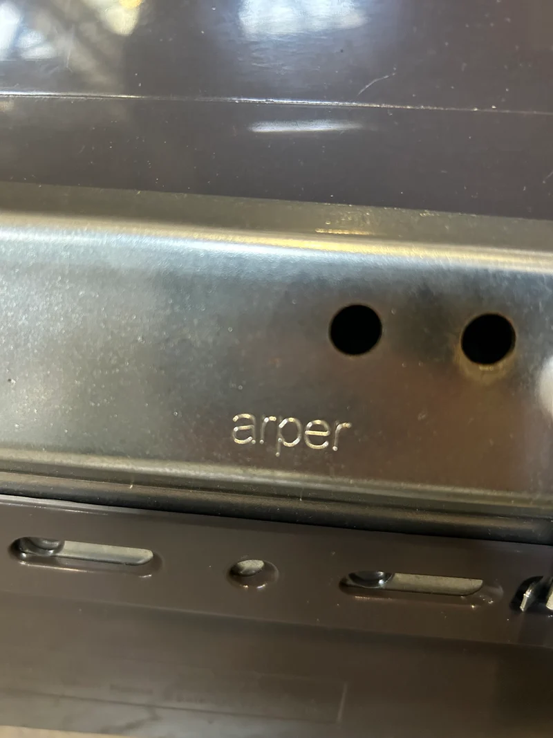 Arper Catifa 46 mit Armlehnen Konferenzstuhl