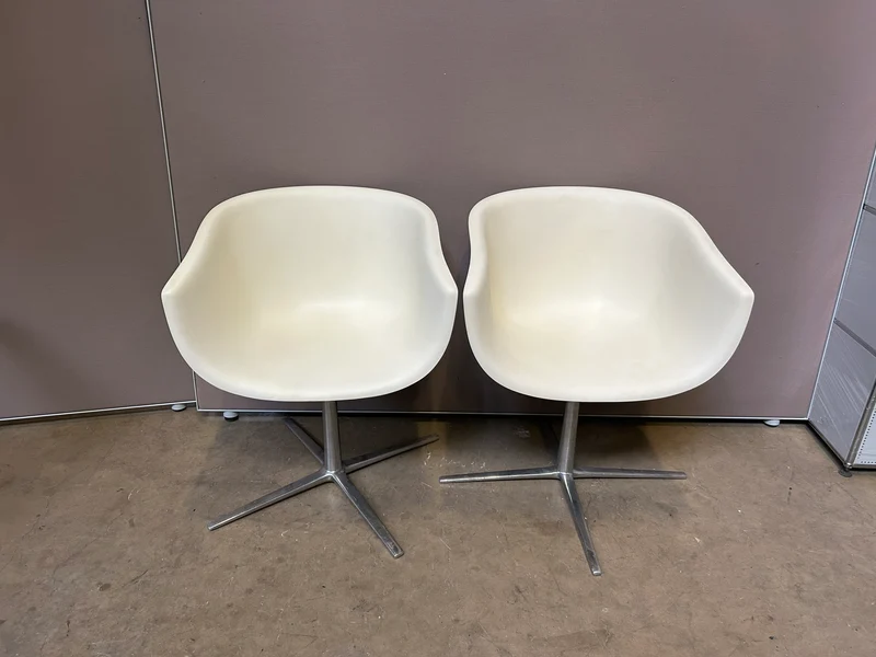 Segis Derby Schalenstuhl