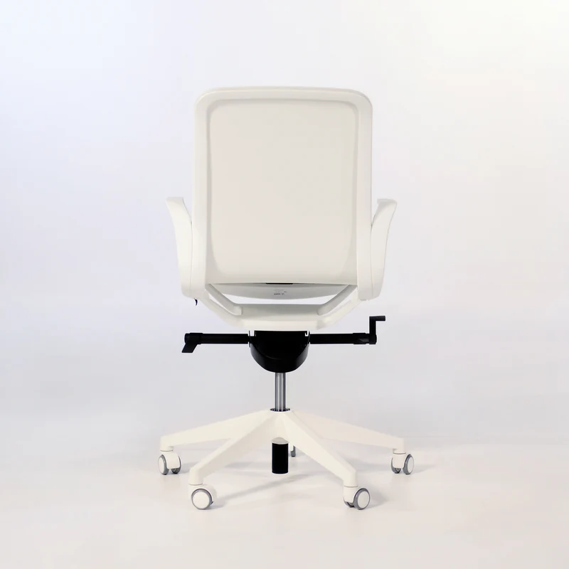 SmartLight Tilt Lock Armchair