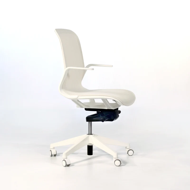 SmartLight Tilt Lock Armchair