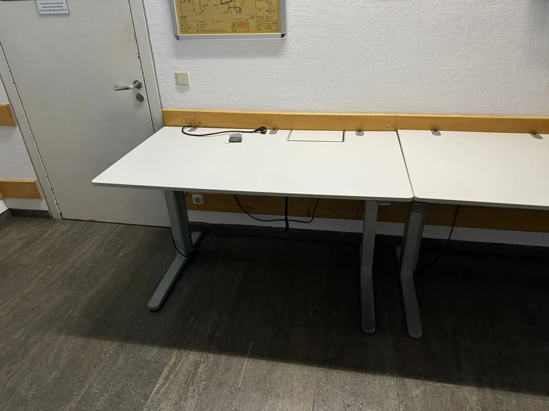VS elektrisch höhenverstellbarer Schreibtisch Weiß