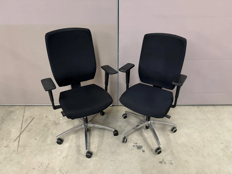 Dauphin Shape Bürodrehstuhl